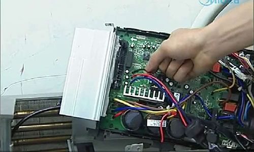 尖草坪美的空调电话是多少